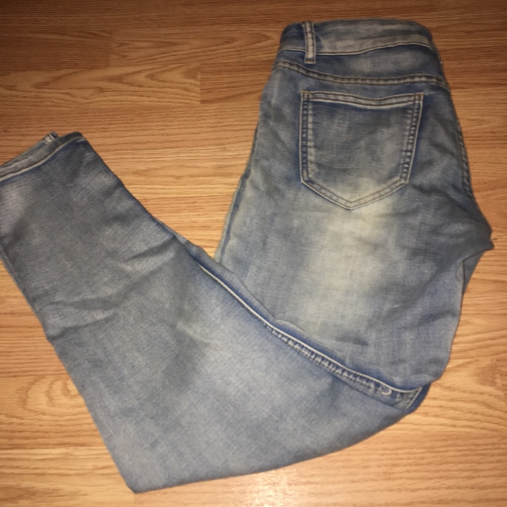 Light Wash Skinny Jeans